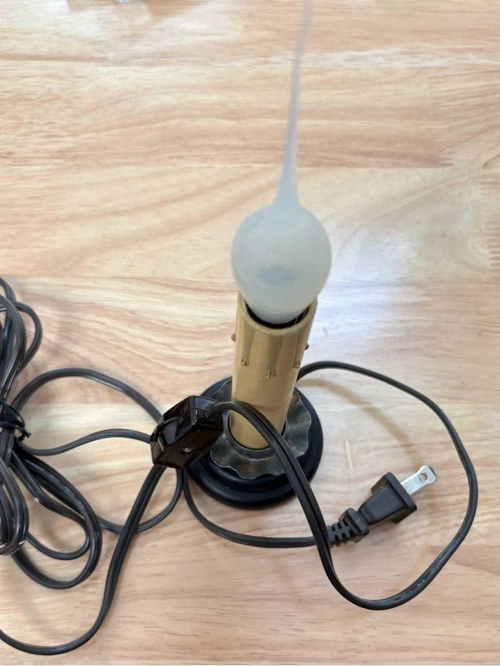 Vintage-Style Electric Candle - Picture 3 of 12